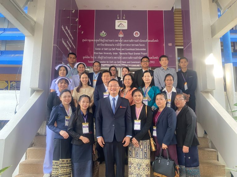 โรงพยาบาลมโหสถ สปป.ลาว เข้าศึกษาดูงานการดูแลรักษาผ่าตัดผู้ป่วยปากแหว่ง เพดานโหว่